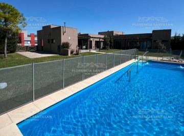 Casa · 197m² · 4 Ambientes · Casa en Venta en Tristán Suárez, Ezeiza, G. B. a. Zona Sur