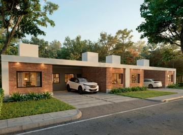 Casa · 75m² · 3 Ambientes · 1 Cochera · Venta Duplex Docta Central 2 Dorm..