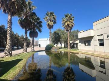 Bodega-Galpón · 750m² · Alquiler de Galpón con Oficinas