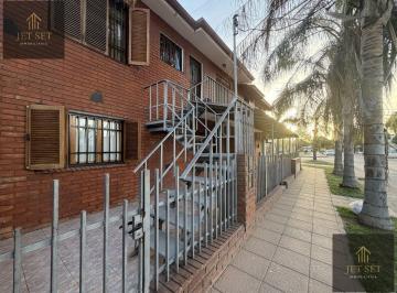 Departamento · 120m² · 4 Ambientes · 1 Cochera · Departamento en Alquiler / 2 Dorm / Quincho / Cochera B° Va. Cabrera