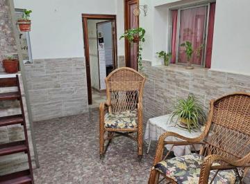 PH de 2 ambientes, Parque Avellaneda · PH con Gran Terraza Propia, Patio y Mucho Potencial