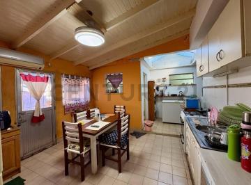 Casa · 200m² · 4 Ambientes · Casa en Venta San Miguel del Monte