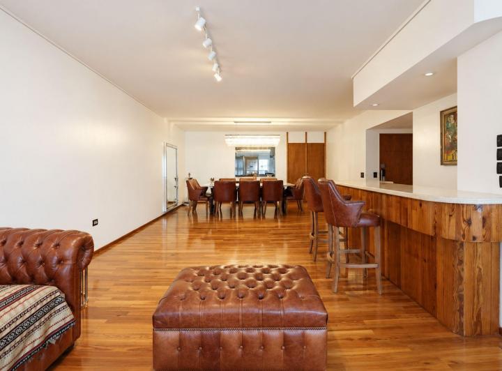 Departamento · 180m² · 4 Ambientes · 1 Cochera