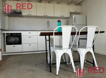 PH · 54m² · 2 Ambientes · 1 Cochera · PH en Barrio Perticone