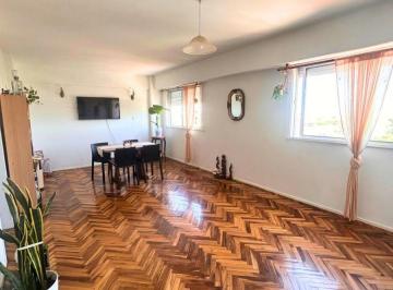 Departamento de 4 ambientes, Monte Castro · Venta Departamento 4 Ambientes en Monte Castro