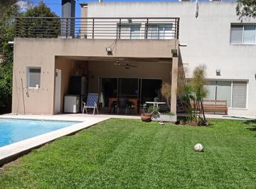 Casa · 250m² · 5 Ambientes · Casa en Alquiler Temporal en Barrio Cerrado Villa Flaubert, Bella Vista