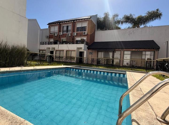 PH · 145m² · 4 Ambientes · 2 Cocheras
