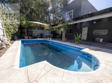 Casa · 185m² · 5 Ambientes · 1 Cochera · Casa en Tortuguitas