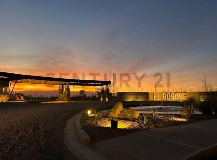 Terreno · 300m²