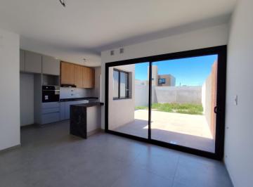 Casa de 4 ambientes, Córdoba · Dúplex a Estrenar en Docta | 2 Dorm. | Suite con Vestidor | Cochera Doble | Patio | Pet Friendly