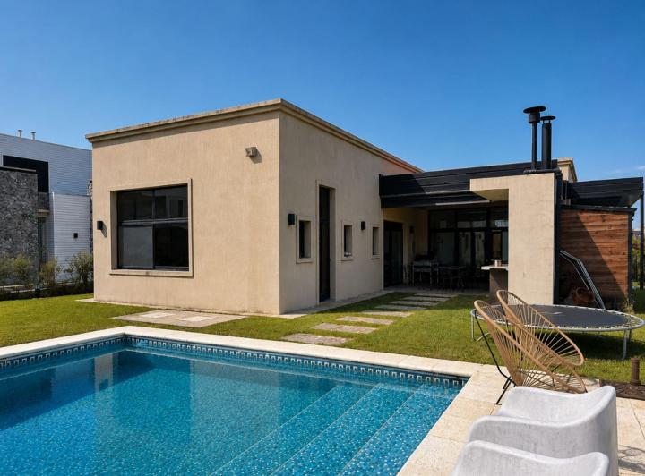 Casa · 140m² · 5 Ambientes · 2 Cocheras