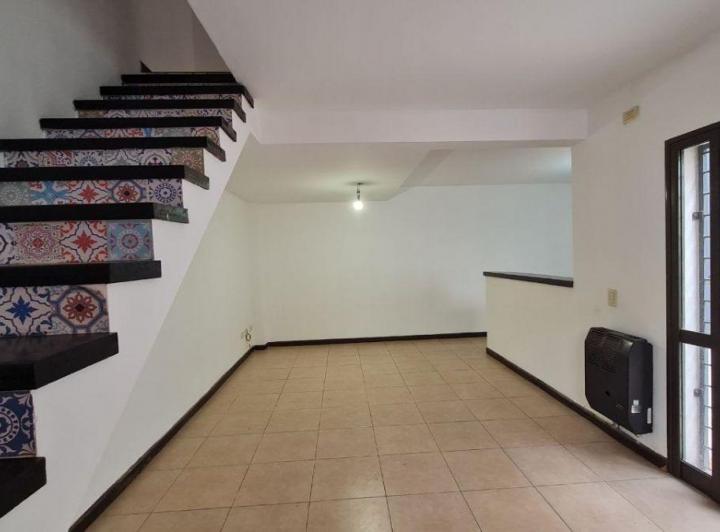 Casa · 65m² · 3 Ambientes · 1 Cochera