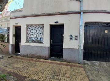 PH · 70m² · 3 Ambientes · P. H 4 Ambientes en 2 Plantas con Patio.