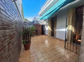 Casa · 185m² · 4 Ambientes · Casa Lote Propio de 4 Ambientes en Villa del Parque