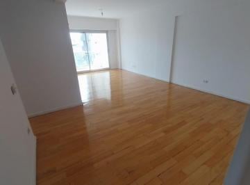 Departamento · 78m² · 3 Ambientes · Departamento en Alquiler de 3 Amb con Dos Balcones
