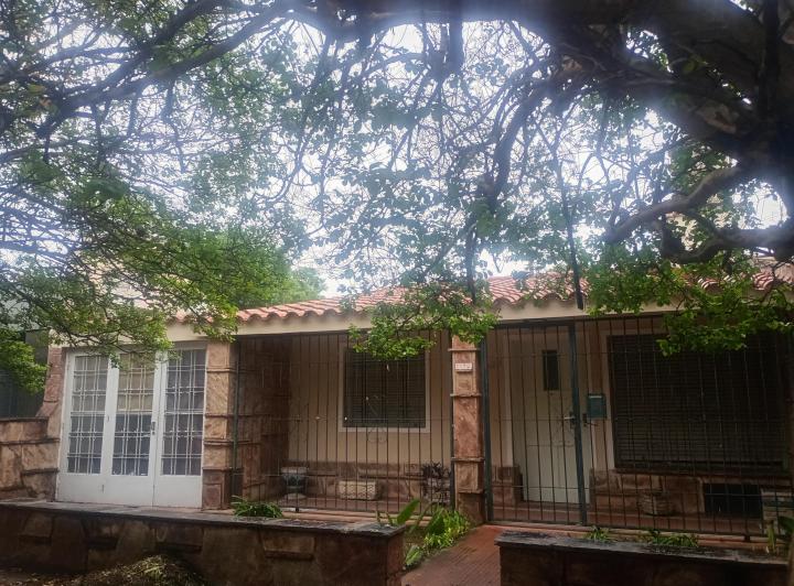 Casa · 120m² · 2 Ambientes · 1 Cochera