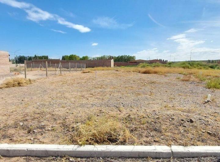 Terreno · 384m²
