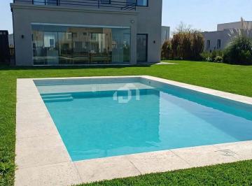 Casa · 187m² · 5 Ambientes · 4 Cocheras · Casa en Venta en San Sebastian, Escobar, G. B. a. Zona Norte