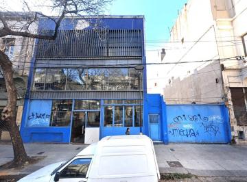 Edificio · 680m² · 6 Ambientes · Excelente Edificio Distribuido en 2 Plantas, entrep y Playa