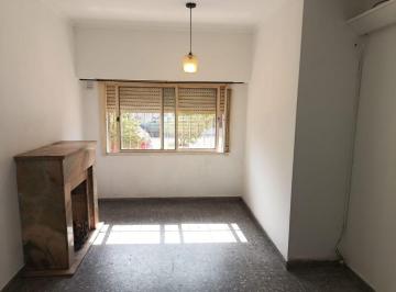 Departamento de 3 ambientes, Avellaneda · Departamento Planta Baja Frente 3 Ambientes con Patio