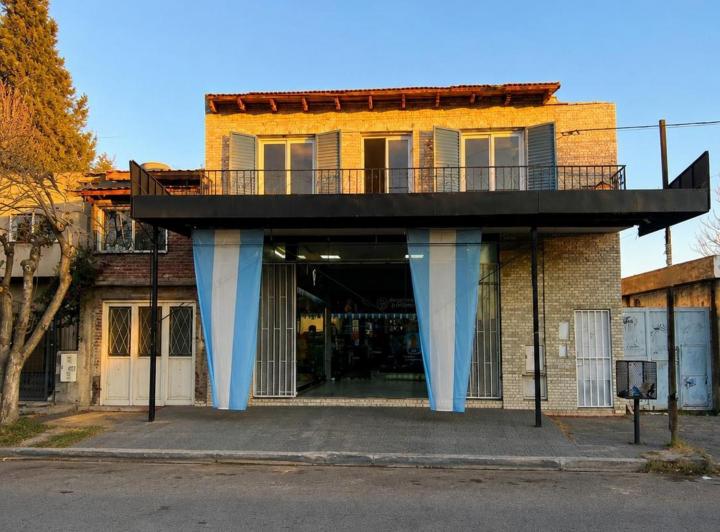 Local comercial · 252m²