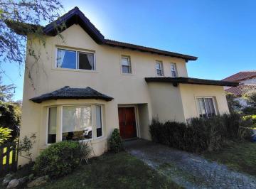 Casa de 5 ambientes, Escobar · Hermosa Casa en Venta en Barrio Maschwitz Privado