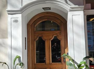 Amplio y cómodo monoambientes en la mejor zona de la Recoleta. Juncal al 1100 en · Alquiler Amplio Monoambiente en Recoleta