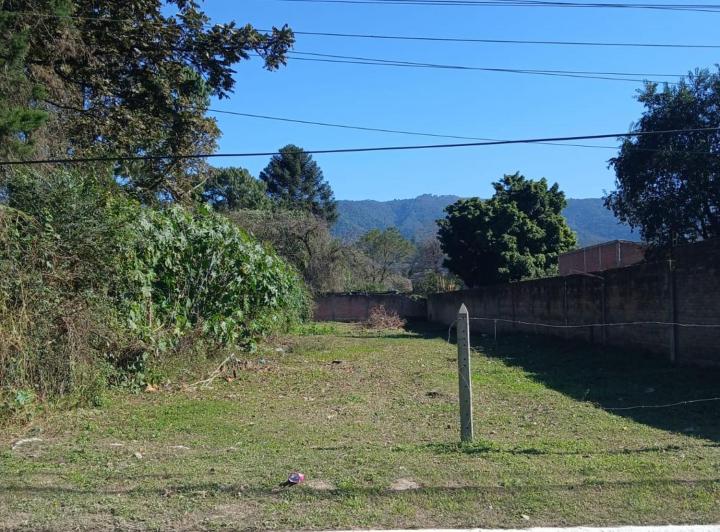 Terreno · 576m²