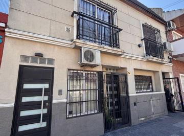 PH de 2 ambientes, Velez Sarsfield · PH Pb 2 Amb Patio Escritorio Bajas Expensas
