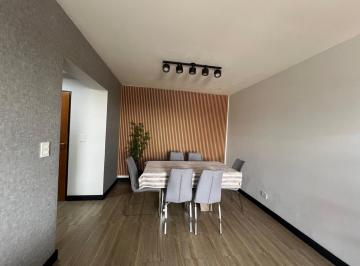 Departamento · 77m² · 3 Ambientes · 1 Cochera · Venta de Departamento Totalmente Amoblado Moderno