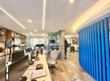 Oficina comercial · 82m² · 4 Ambientes · Oficina Espectacular - Detalles de Calidad Únicos