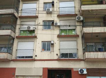 Departamento de 2 ambientes, Agronomía · Excelente 2 Amb. Frente Luminoso, Cocina Independiente, Lavadero. Zona Muy Tranquila