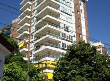 Departamento de 4 ambientes, San Isidro · Semipiso de Categoria Vigilancia Presencial