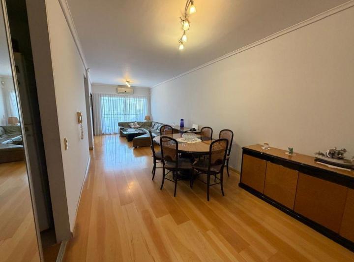 Departamento · 81m² · 4 Ambientes · 1 Cochera