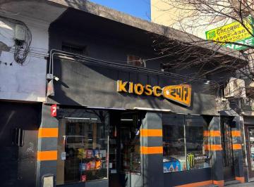 Local comercial 330m² Venta · Sobre Av, Local y 3 Phs en Block