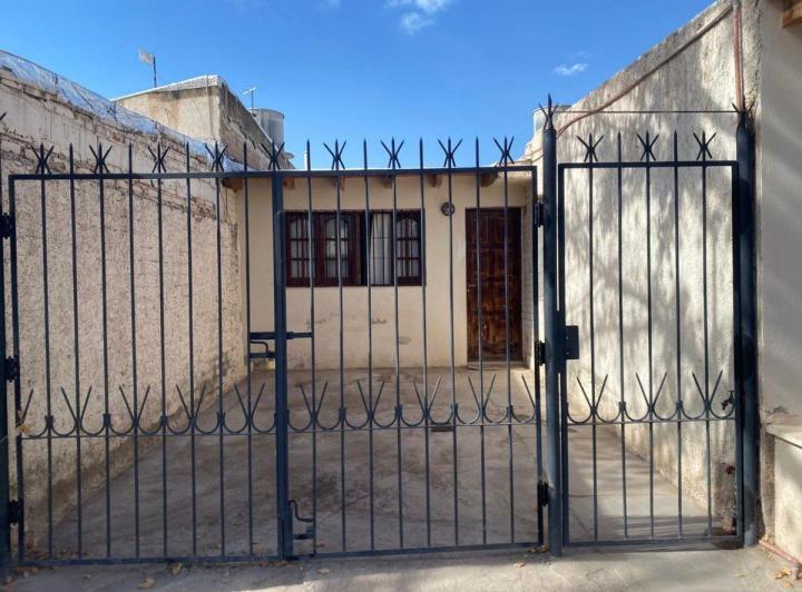Casa · 81m² · 2 Ambientes · 1 Cochera