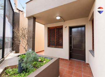 Casa · 160m² · 7 Ambientes · 1 Cochera · Venta Casa Multifamiliar 7 Amb en Bernal