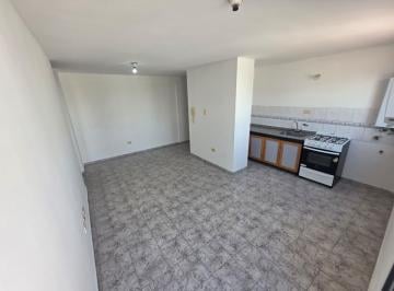 Departamento · 40m² · 1 Dormitorio · Alquiler - un Dormitorio con Balcon Terraza - Av Colon 1881