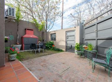 Casa de 3 ambientes, Tres de Febrero · Casa 3 Ambientes en Venta C/cochera en Caseros