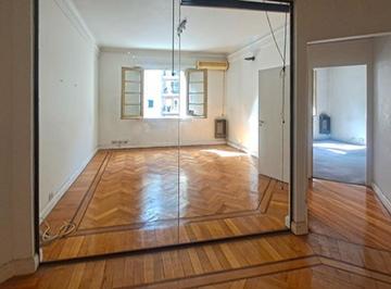 Departamento · 68m² · 3 Ambientes · Depto/oficina - Frente - Edificio Francés · Apto Profesional