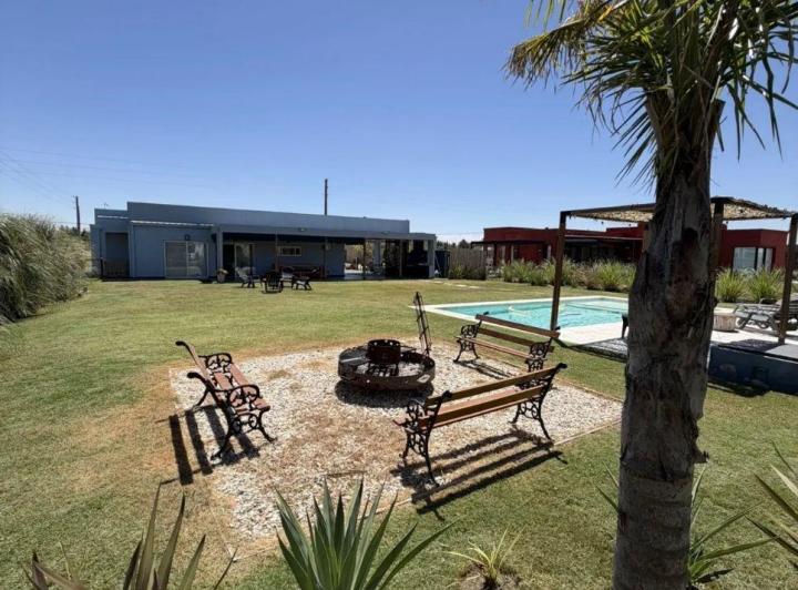 Casa · 180m² · 4 Ambientes · 1 Cochera