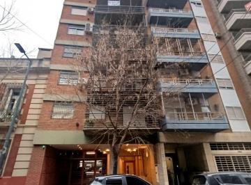 Departamento de 2 ambientes, Flores · 2 Ambientes en Flores Impecable Estado. Piso 8. Contrafrente