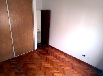 Departamento de 2 ambientes, Flores · 2 Ambientes en Flores Impecable Estado. Piso 8. Contrafrente