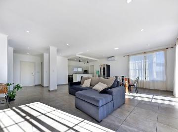 Casa · 160m² · 4 Ambientes · 2 Cocheras · Venta Casa Nueva 4 Amb Lujan Hosteria Lote 1000 m