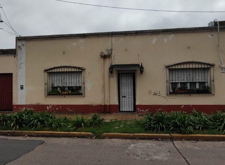 Casa · 180m² · 5 Ambientes · 2 Cocheras