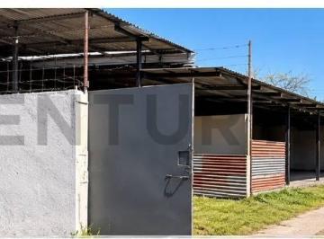 Bodega-Galpón · 130m² · 8 Cocheras · Galpón + Tinglado en Alquiler | 380 m² de Lote | Las Avs
