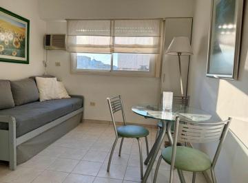 Departamento de 2 ambientes, Recoleta · Av del Libertador y Montevideo. Patio Bullrich