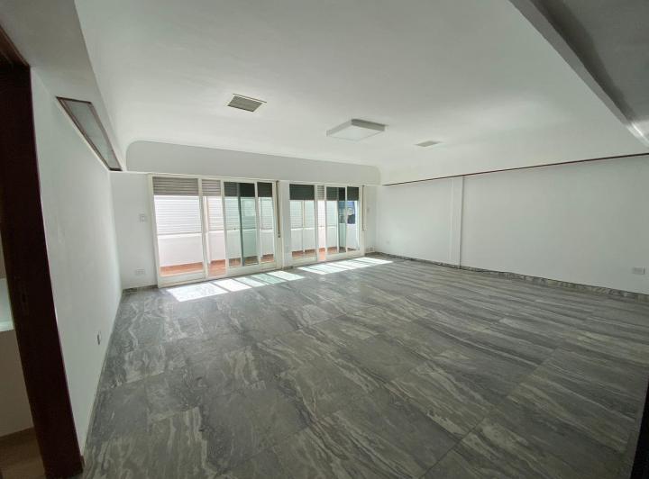 Departamento · 150m² · 5 Ambientes · 1 Cochera