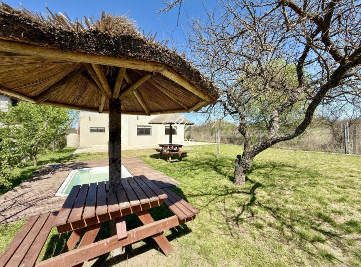 Casa · 122m² · 3 Ambientes · 2 Cocheras