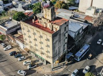 Local comercial · 1068m² · 32 Ambientes · Alquiler Avellaneda y Santa Fe. Espectacular Inmueble Apto Diversos Usos.
